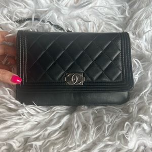 Chanel boy black wallet on chain